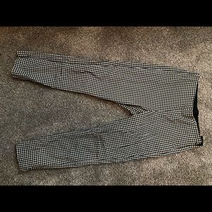 Houndstooth pixie pants size 8